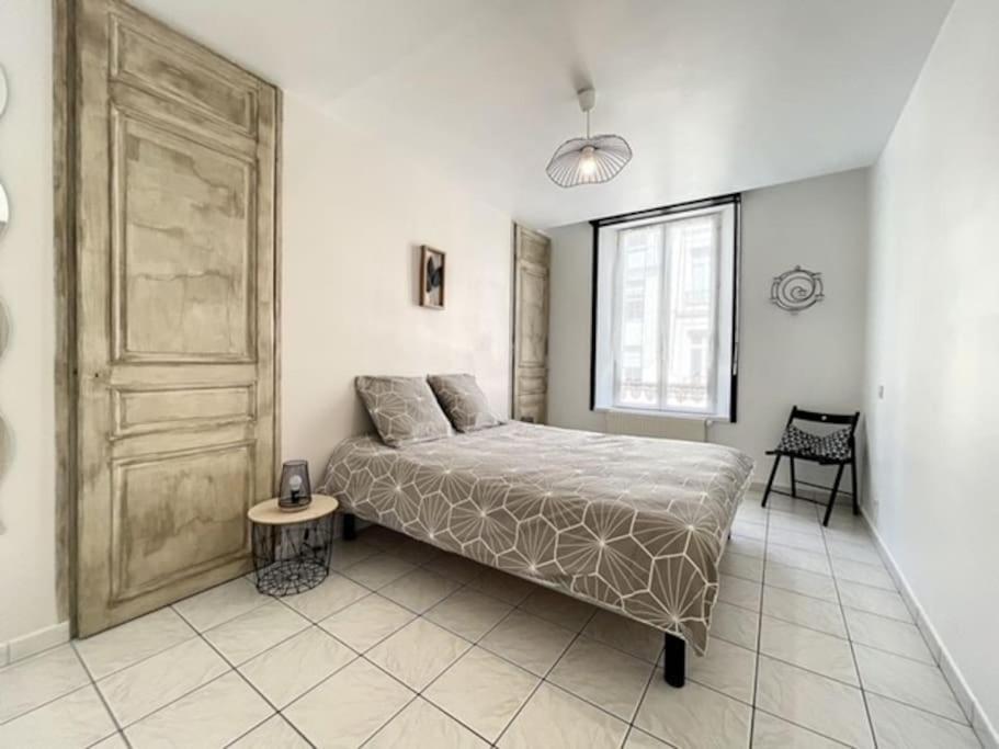 Appartement Au Coeur De Troyes Exterior photo